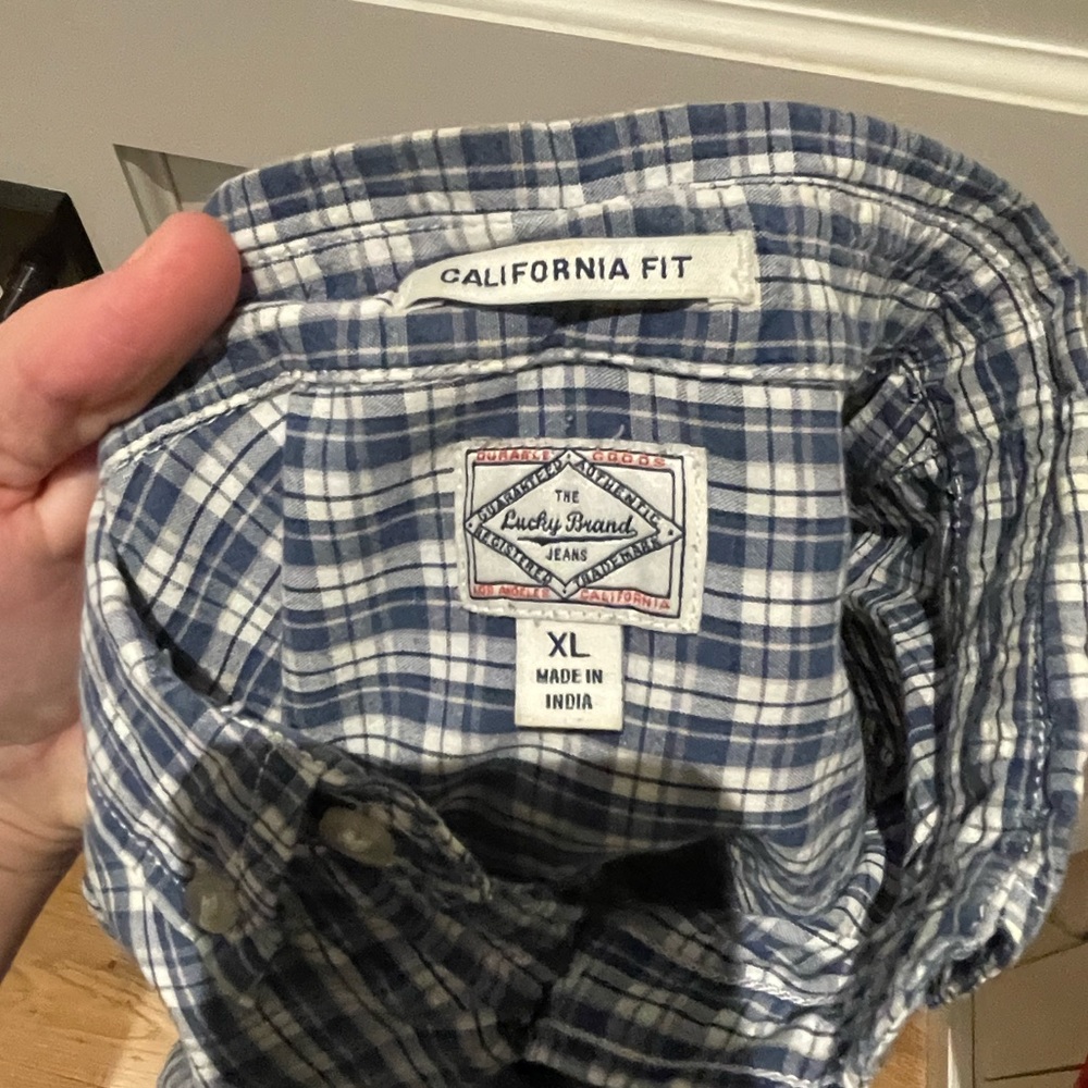 💫3 for $25💫 Lucky Brand Mens Button Down Shirt - Picture 2 of 3